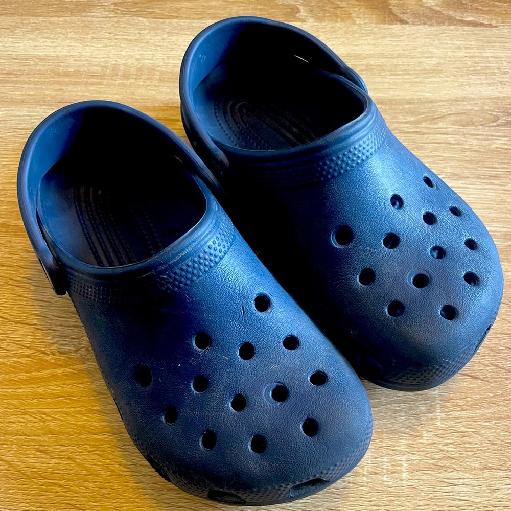 CROCS